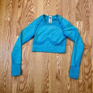 Long-sleeved Gym Shark Cropped Shirt